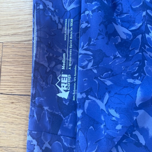 REI Leggings size medium - Picture 5 of 6